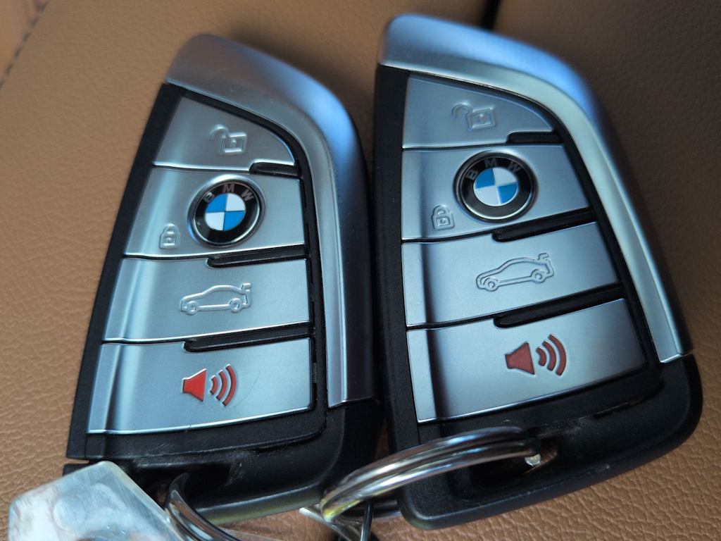 Thumbnail: 2023 BMW 5 Series - 39