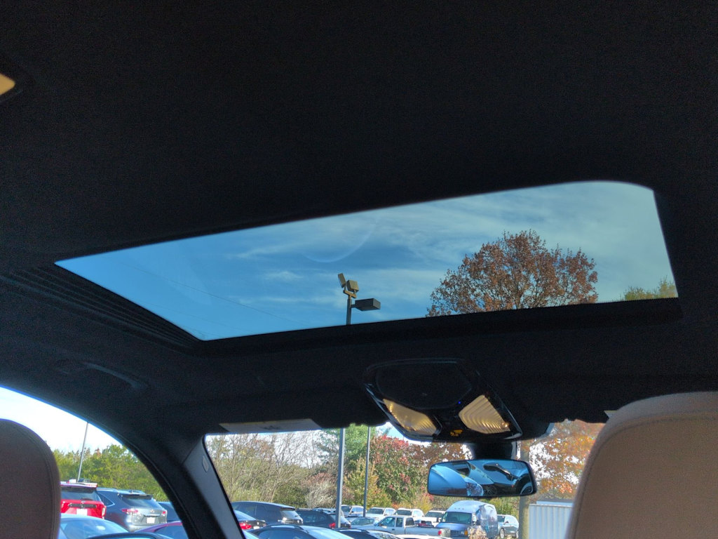 Thumbnail: 2023 BMW 5 Series - 29