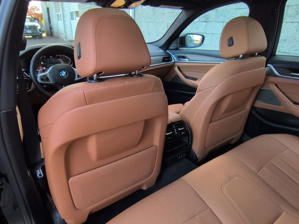 Thumbnail: 2023 BMW 5 Series - 12