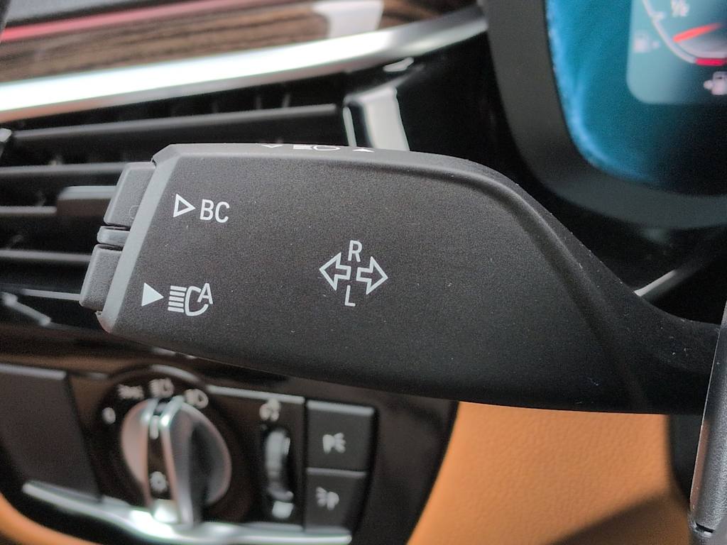 Thumbnail: 2023 BMW 5 Series - 33