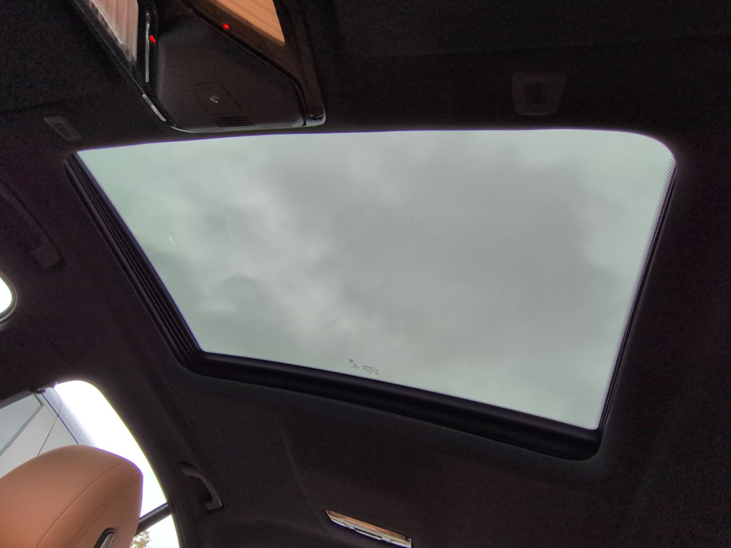 Thumbnail: 2023 BMW 5 Series - 27