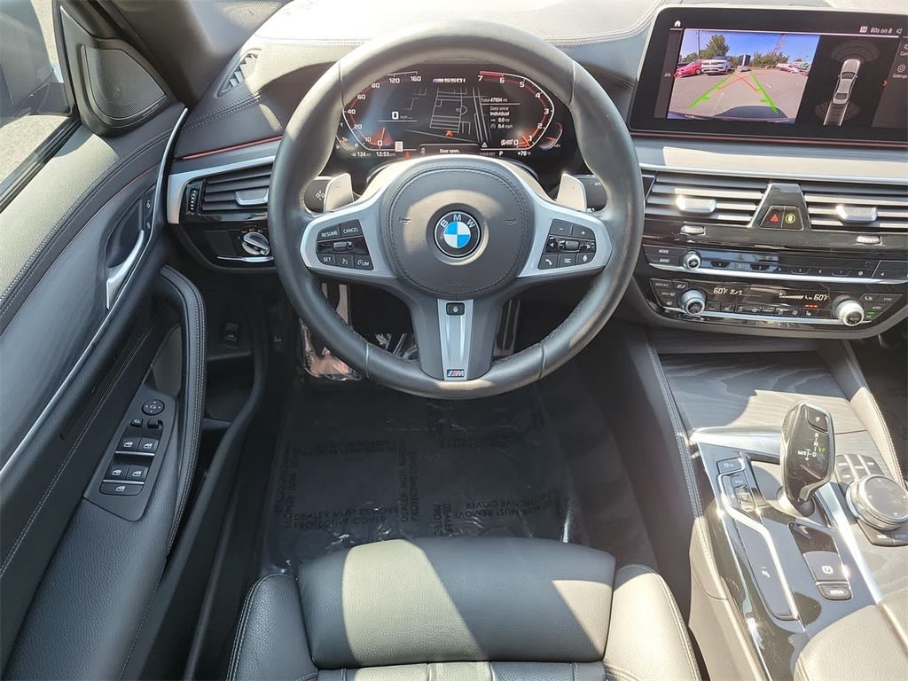 2022 BMW 5 Series 550i 8