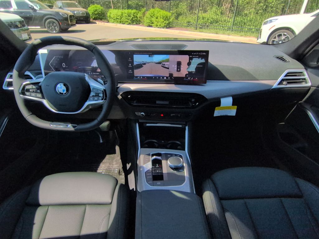 Thumbnail: 2026 BMW 3 Series - 10
