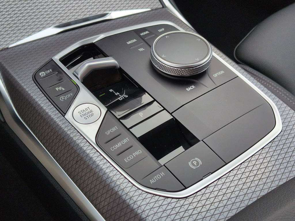 Thumbnail: 2026 BMW 3 Series - 37