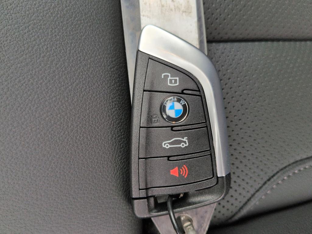 Thumbnail: 2026 BMW 3 Series - 18