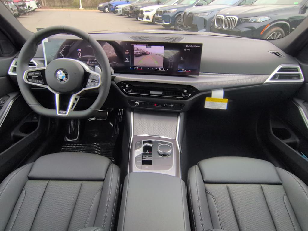 Thumbnail: 2026 BMW 3 Series - 10