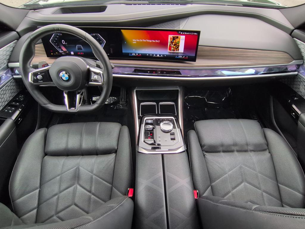 Thumbnail: 2023 BMW 7 Series - 10