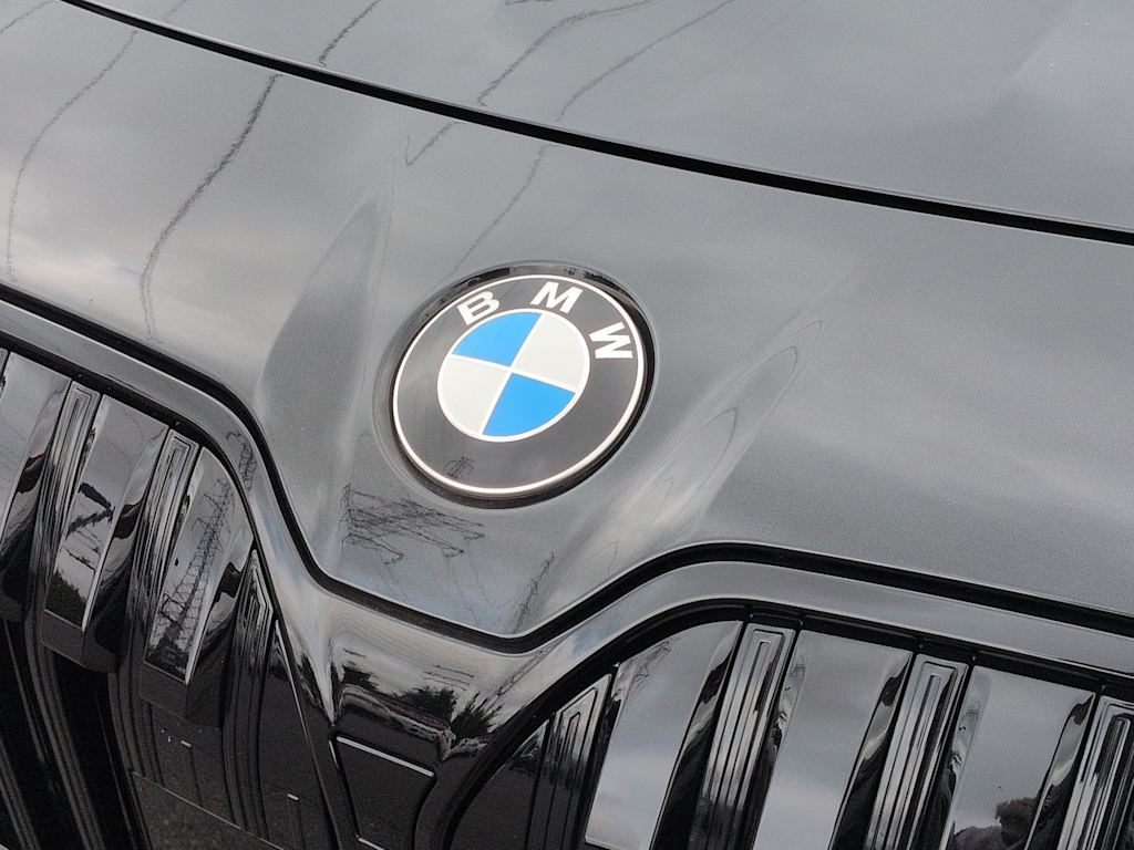 Thumbnail: 2023 BMW 7 Series - 7