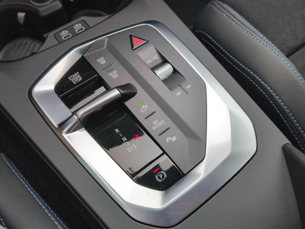 Thumbnail: 2025 BMW 2 Series - 16