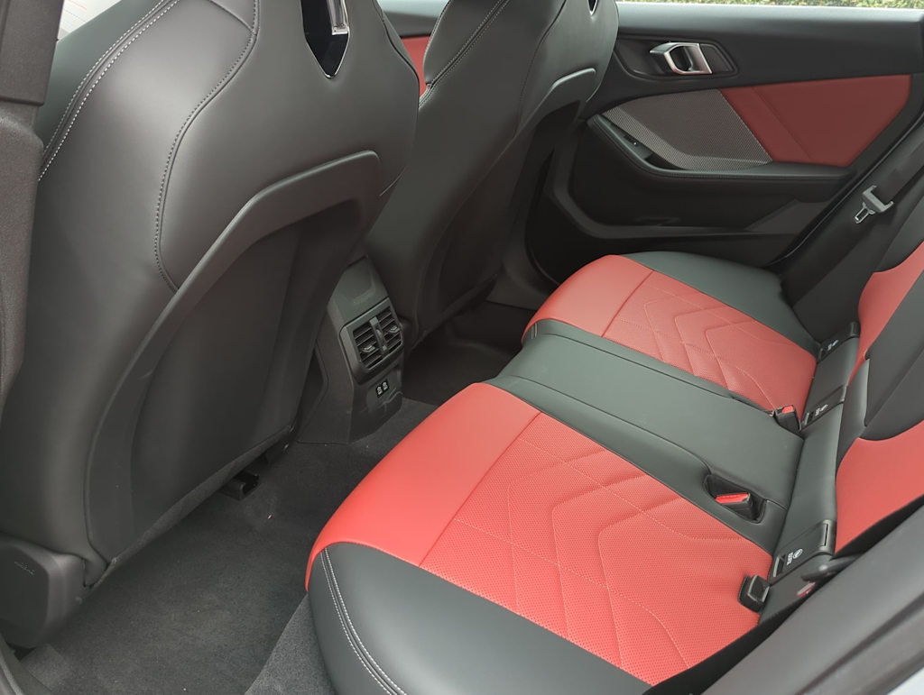 Thumbnail: 2025 BMW 2 Series - 13