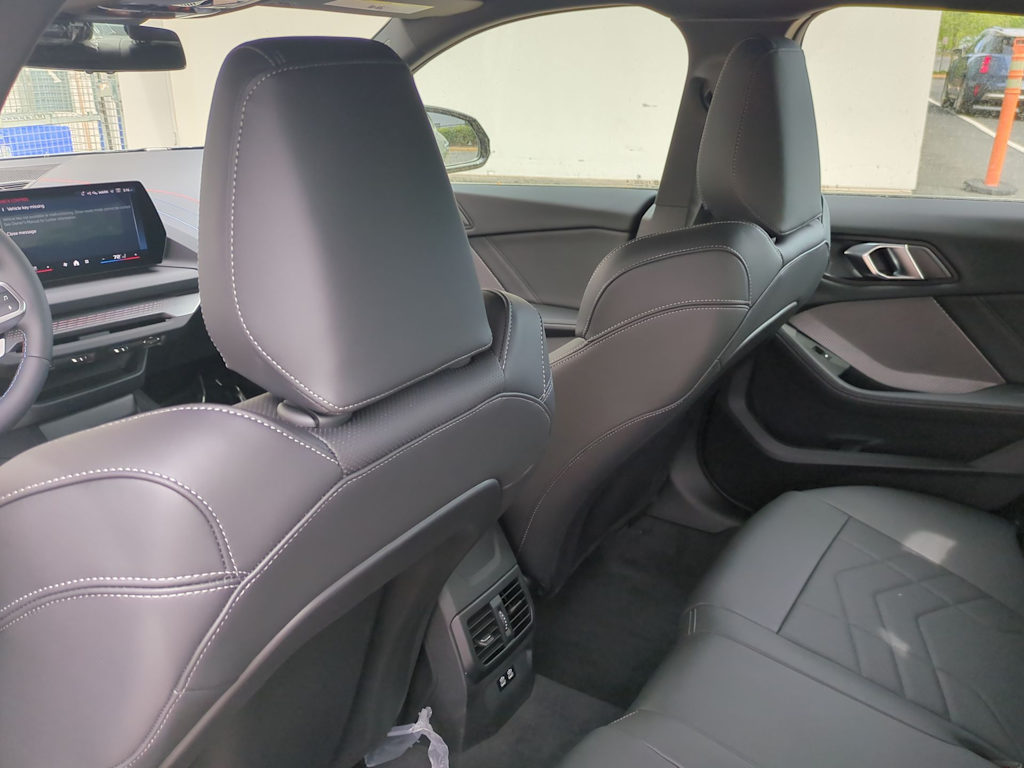 Thumbnail: 2025 BMW 2 Series - 12