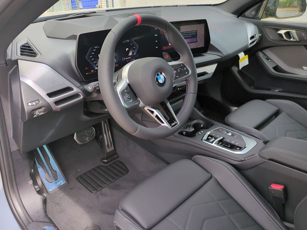 Thumbnail: 2025 BMW 2 Series - 2