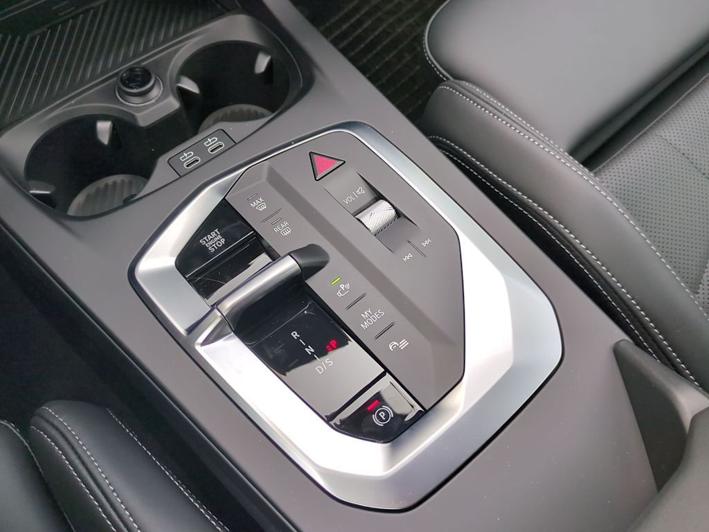 Thumbnail: 2025 BMW 2 Series - 16