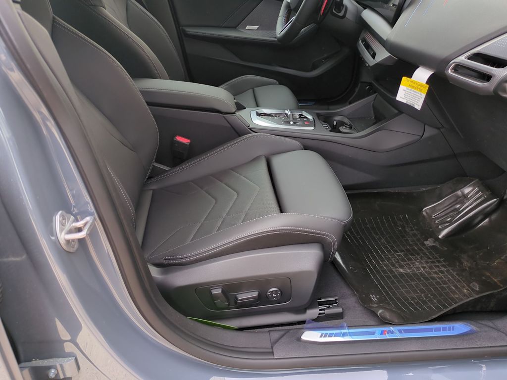 Thumbnail: 2025 BMW 2 Series - 28