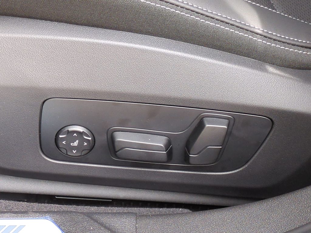 Thumbnail: 2025 BMW 2 Series - 26