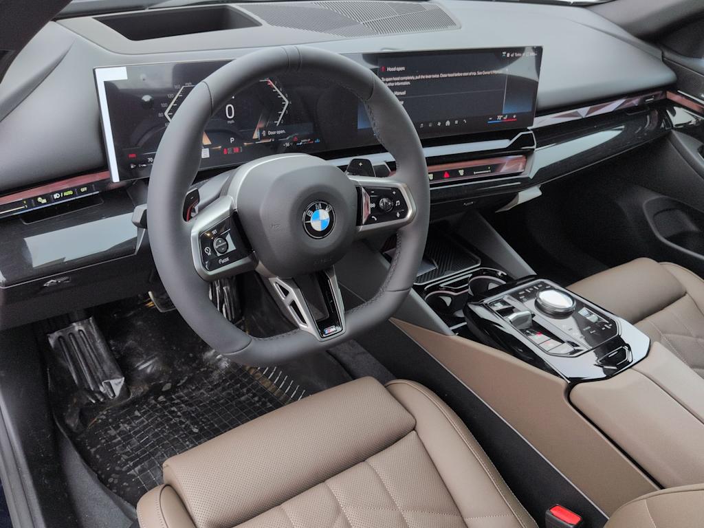 Thumbnail: 2026 BMW 5 Series - 2