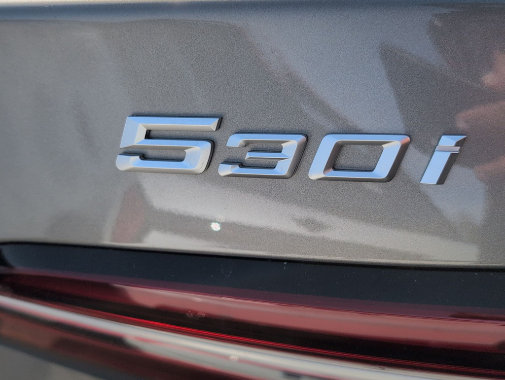 Thumbnail: 2026 BMW 5 Series - 23