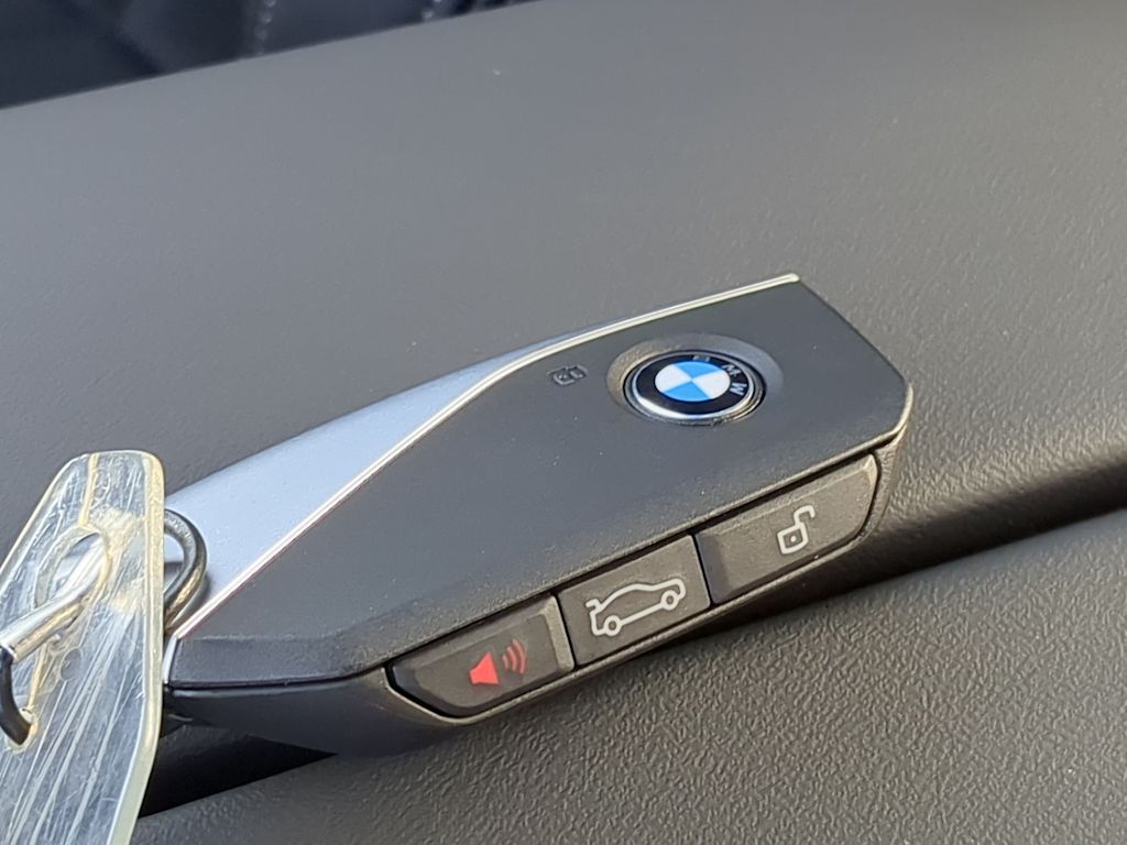 Thumbnail: 2026 BMW 5 Series - 19