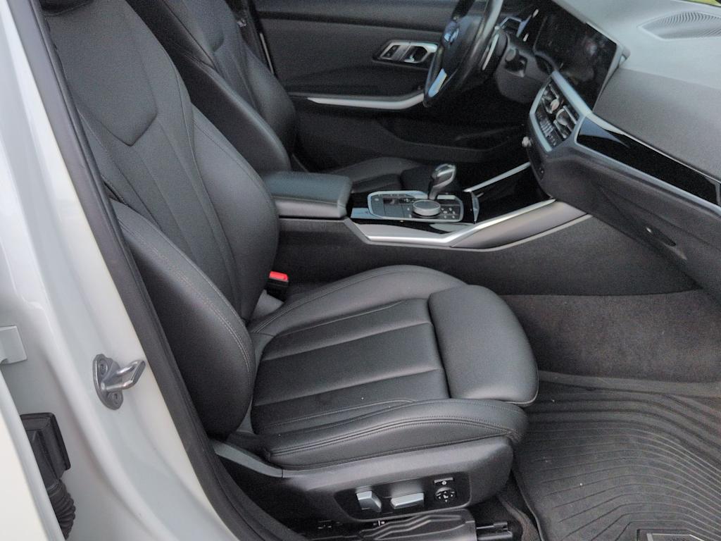 Thumbnail: 2019 BMW 3 Series - 11