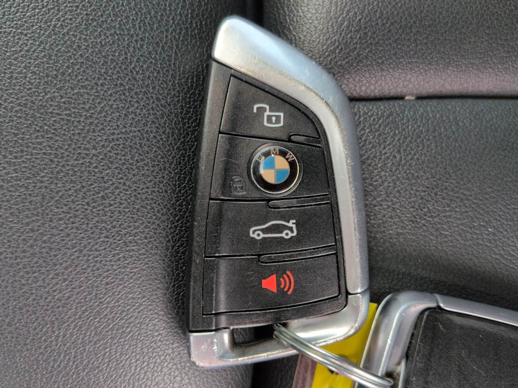 Thumbnail: 2019 BMW 3 Series - 17