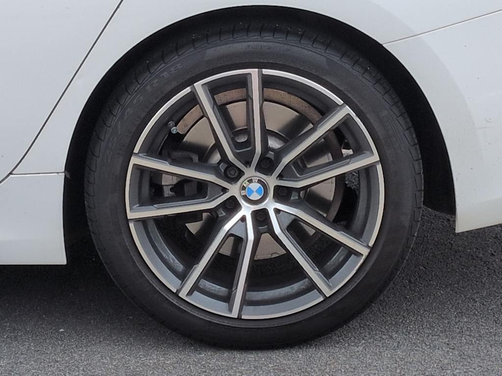 Thumbnail: 2019 BMW 3 Series - 8