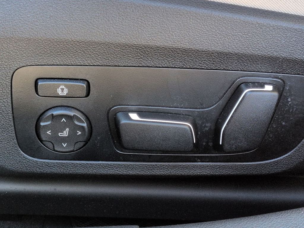 Thumbnail: 2025 BMW 4 Series - 26