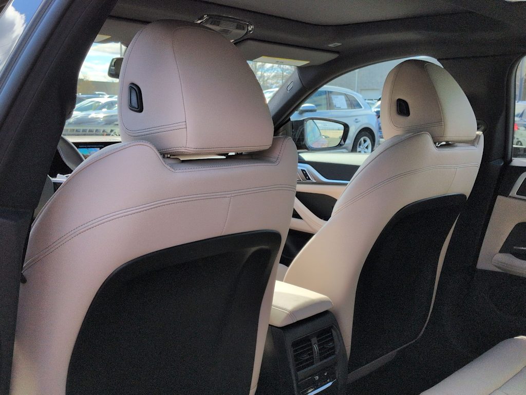 Thumbnail: 2025 BMW 4 Series - 12