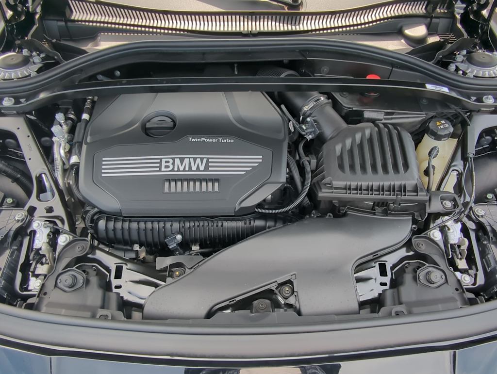 Thumbnail: 2024 BMW 2 Series - 9