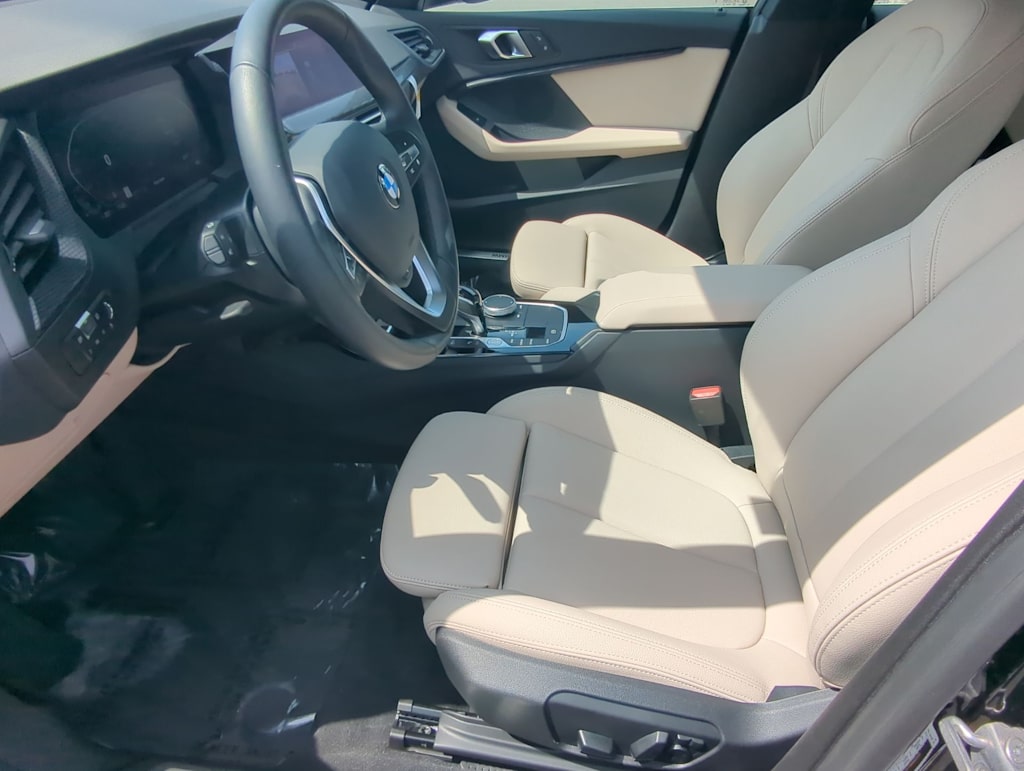 Thumbnail: 2024 BMW 2 Series - 15