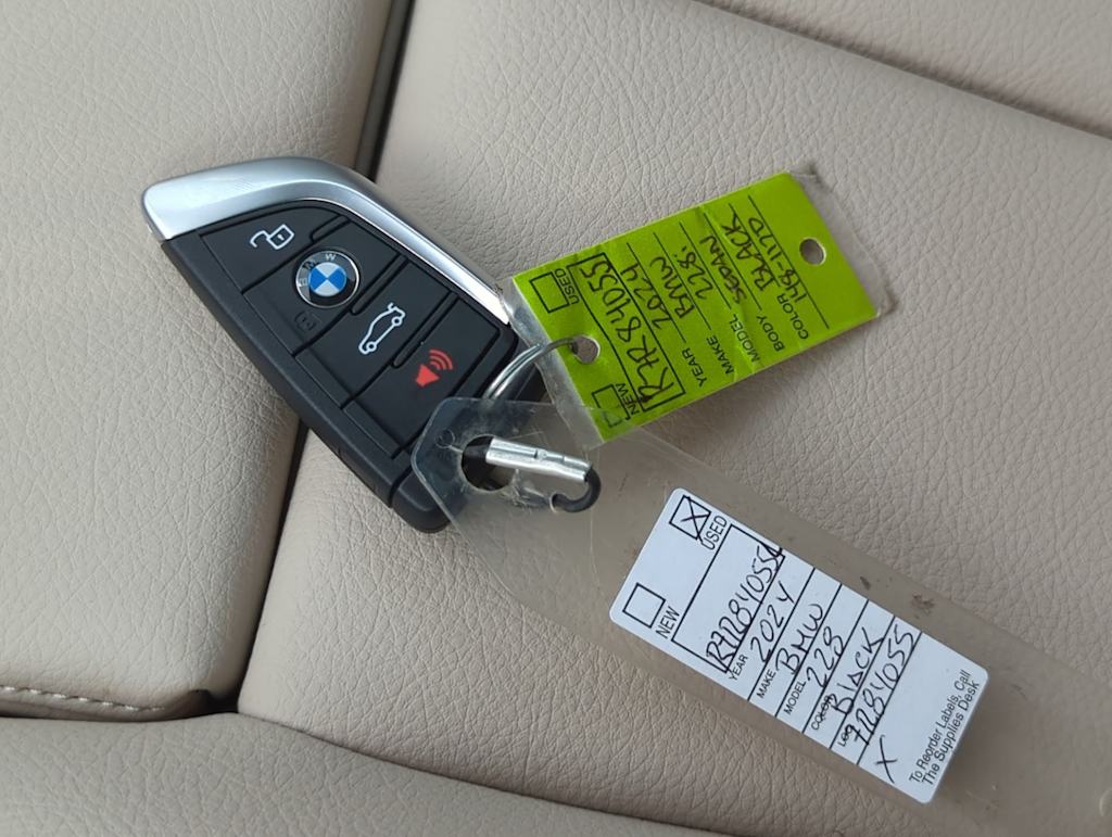 Thumbnail: 2024 BMW 2 Series - 18