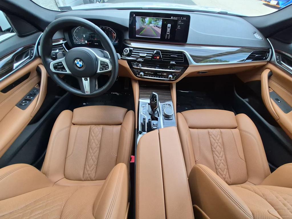 Thumbnail: 2022 BMW 5 Series - 10