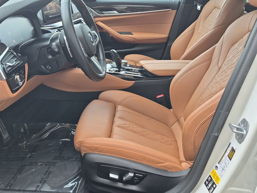 Thumbnail: 2022 BMW 5 Series - 11