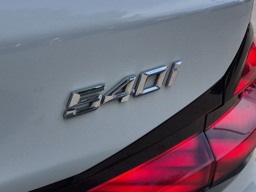 Thumbnail: 2022 BMW 5 Series - 27