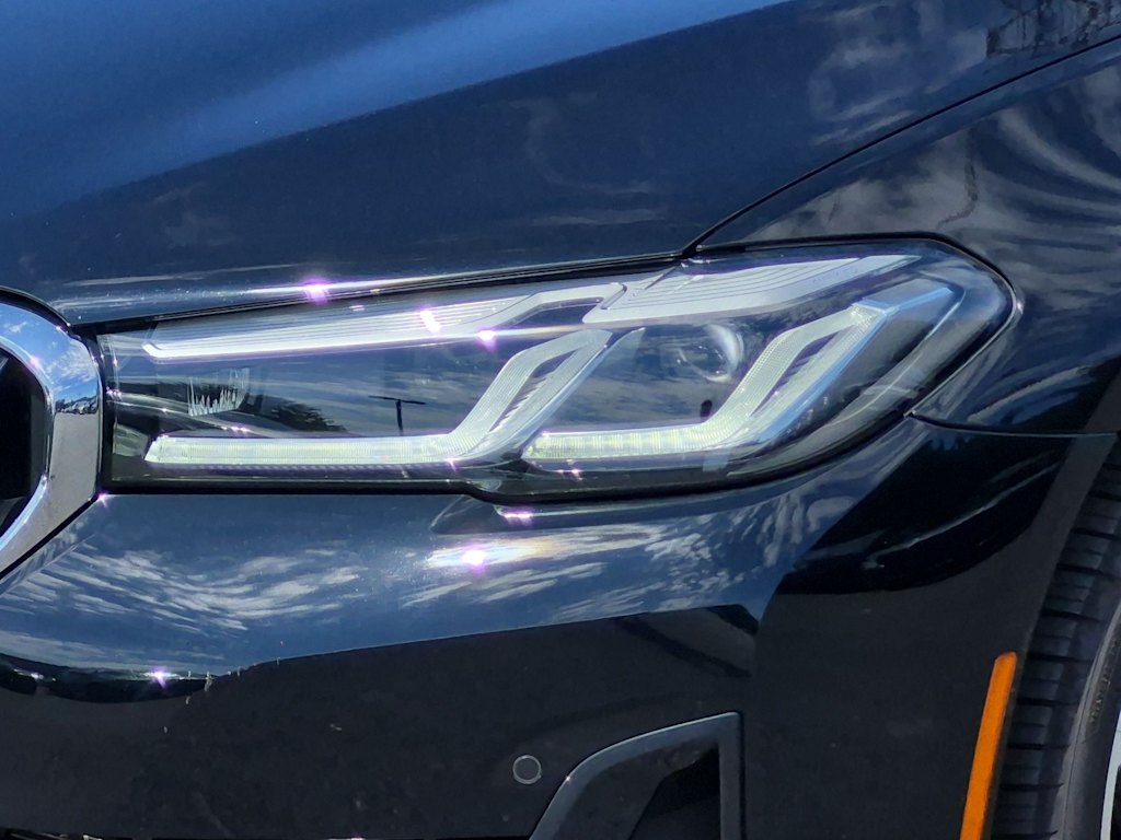 Thumbnail: 2023 BMW 5 Series - 25