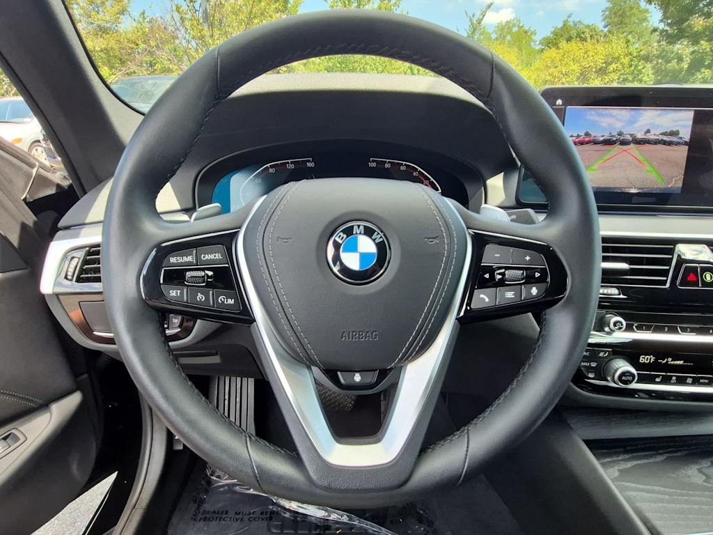 Thumbnail: 2023 BMW 5 Series - 14
