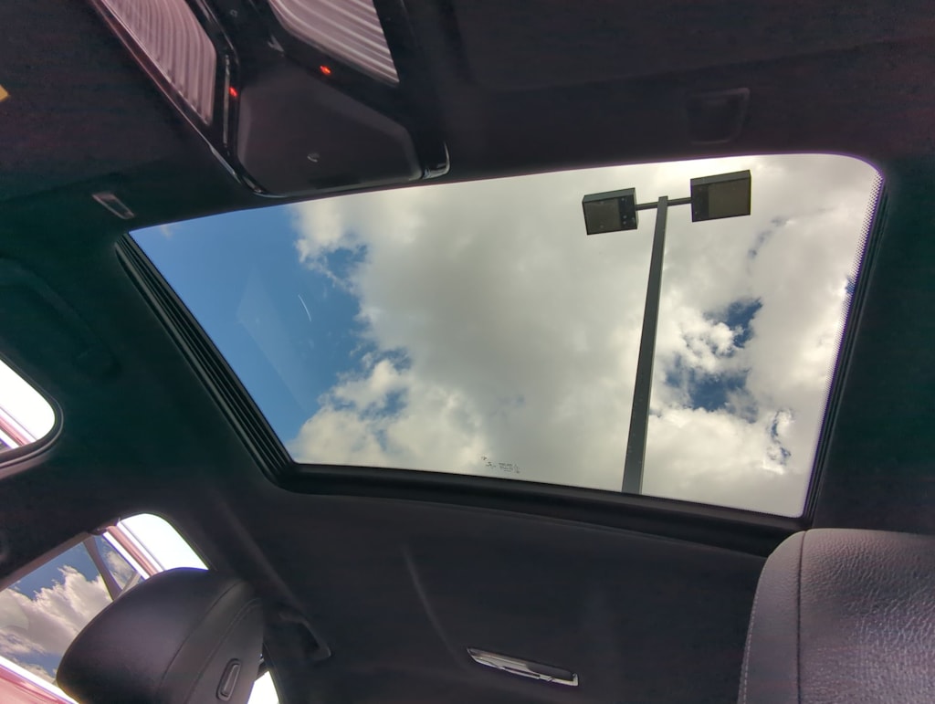 Thumbnail: 2023 BMW 5 Series - 28