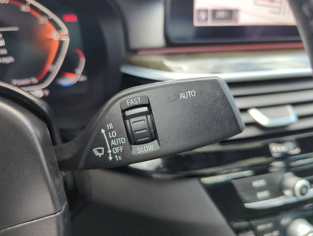 Thumbnail: 2023 BMW 5 Series - 14