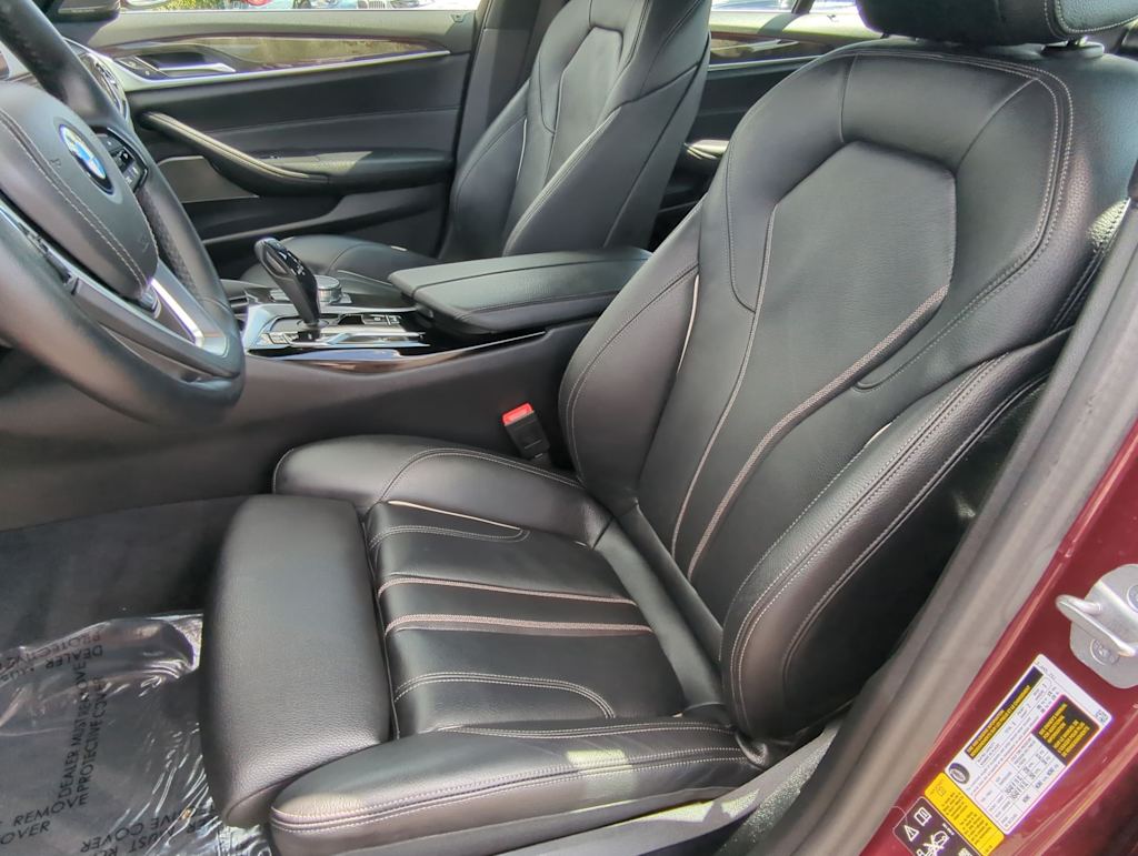 Thumbnail: 2023 BMW 5 Series - 12