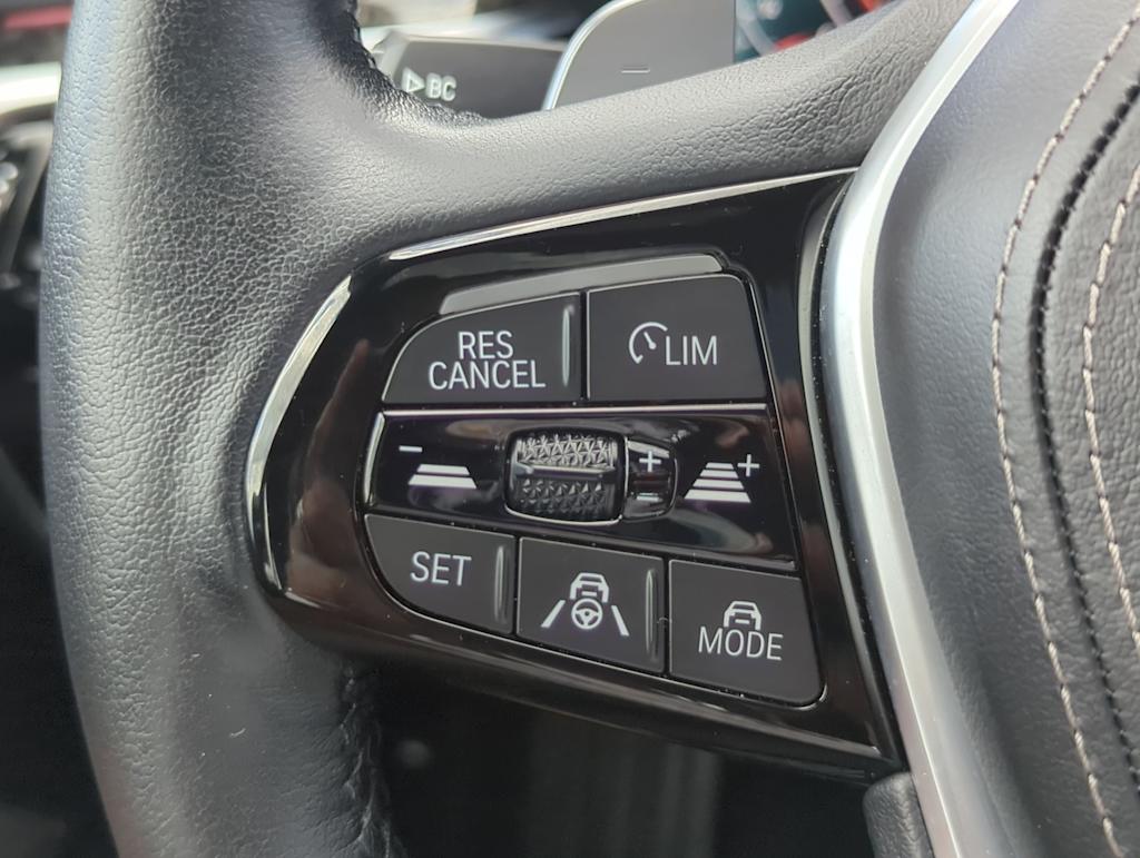 Thumbnail: 2023 BMW 5 Series - 31