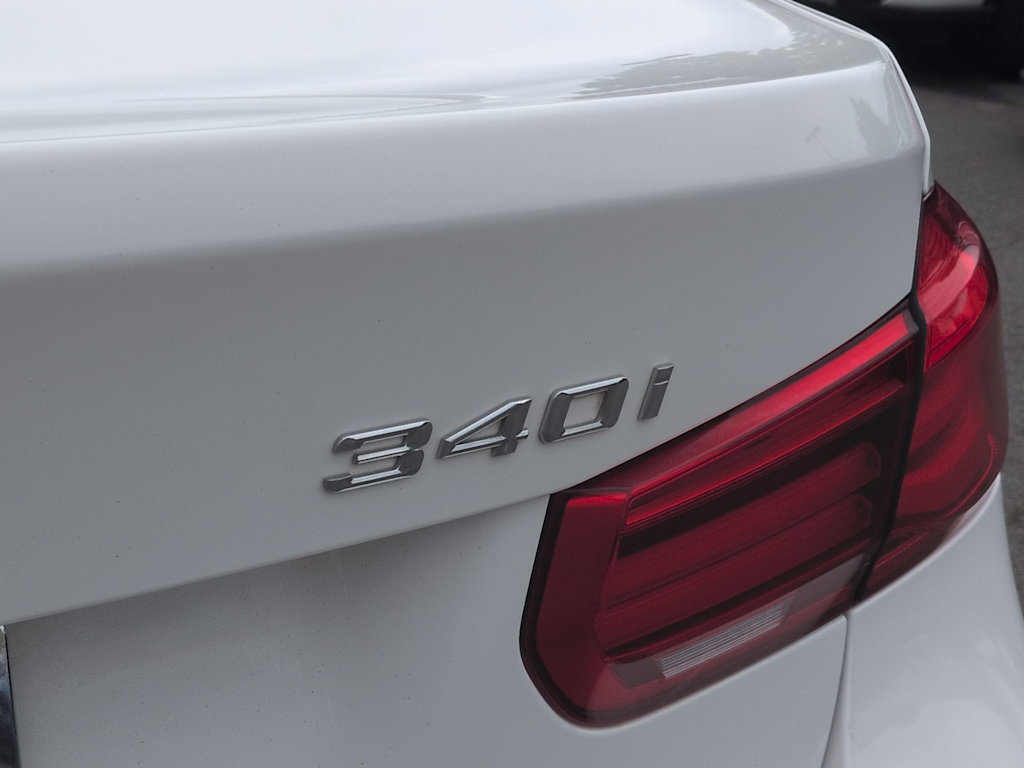 Thumbnail: 2017 BMW 3 Series - 26