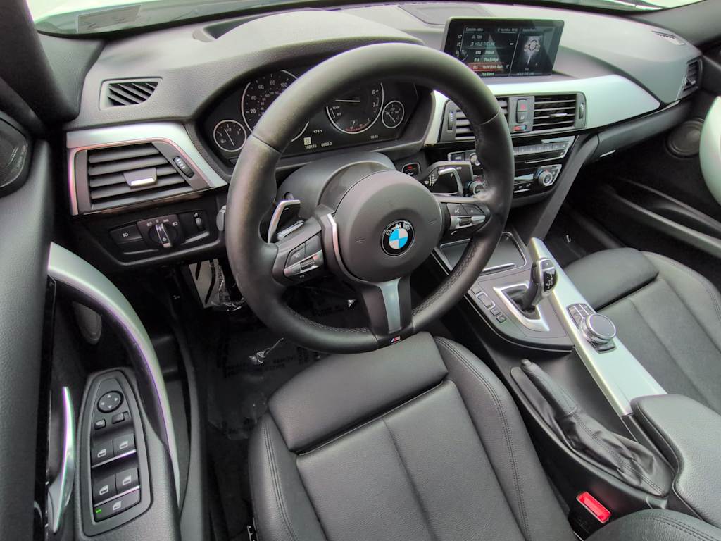 Thumbnail: 2017 BMW 3 Series - 2