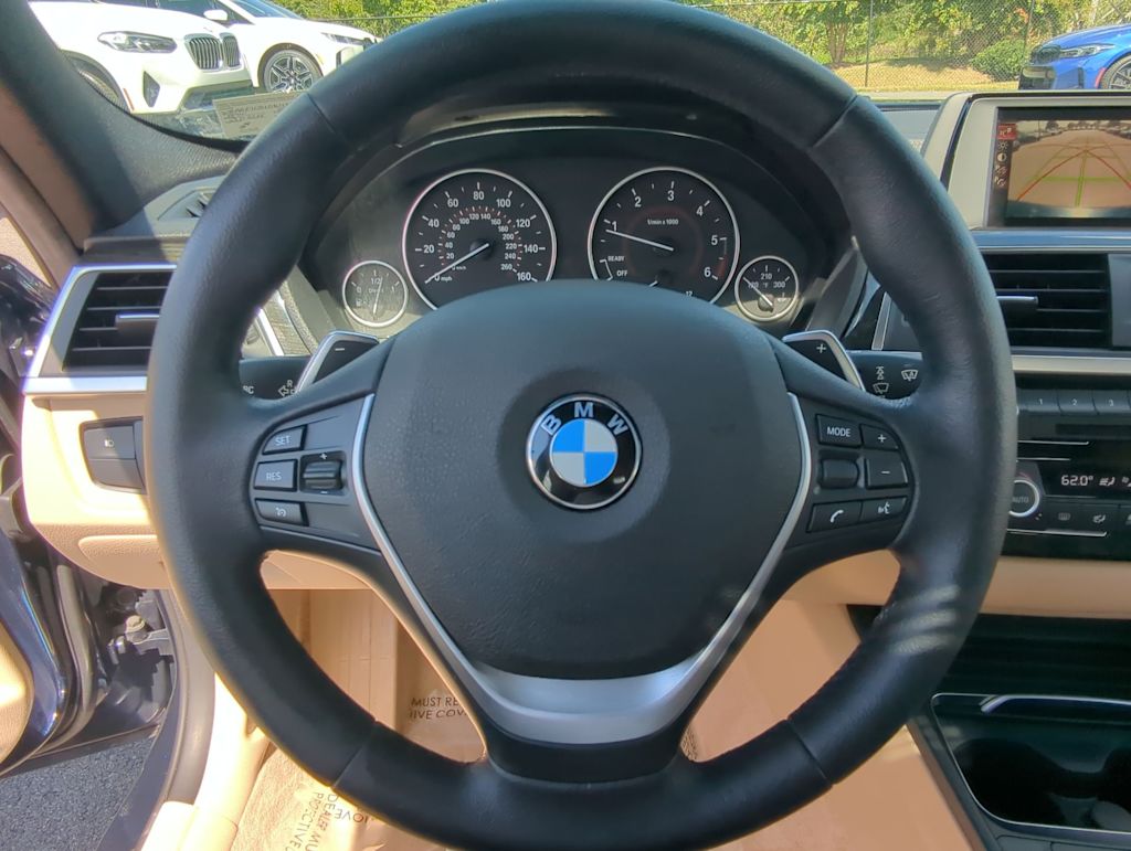 Thumbnail: 2016 BMW 3 Series - 10