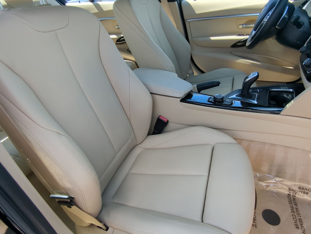 Thumbnail: 2016 BMW 3 Series - 30