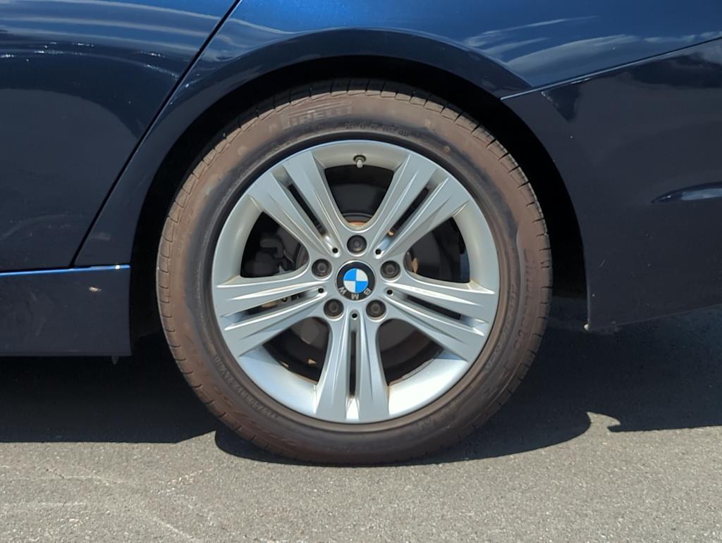 Thumbnail: 2016 BMW 3 Series - 8