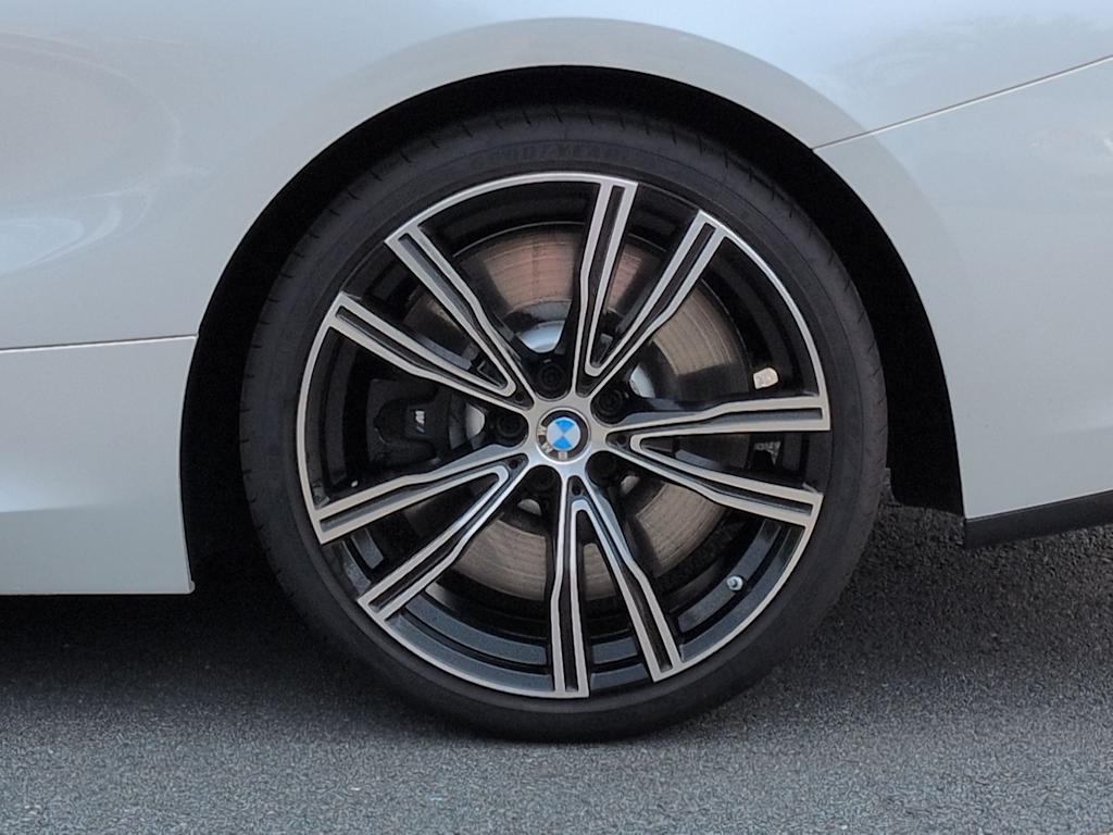 Thumbnail: 2024 BMW 8 Series - 8
