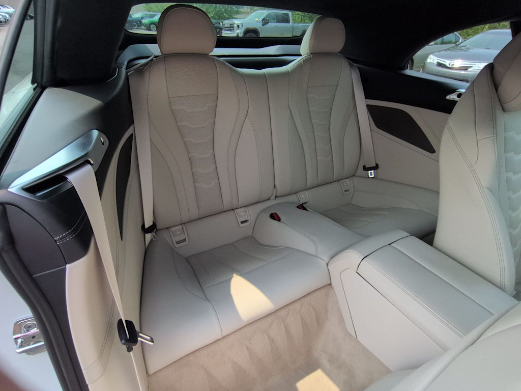 Thumbnail: 2024 BMW 8 Series - 25