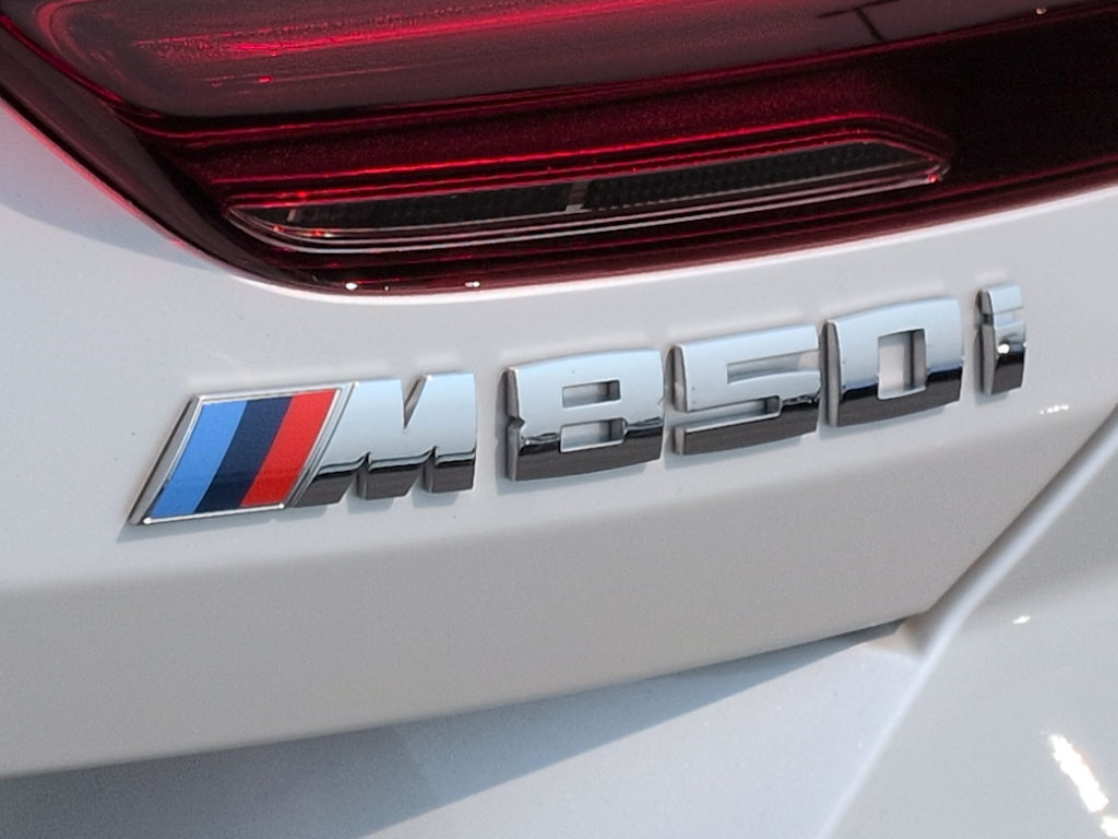 Thumbnail: 2024 BMW 8 Series - 7
