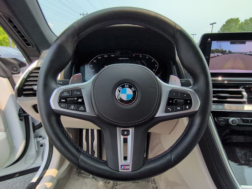 Thumbnail: 2024 BMW 8 Series - 10