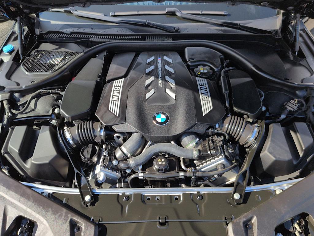 Thumbnail: 2024 BMW 8 Series - 25