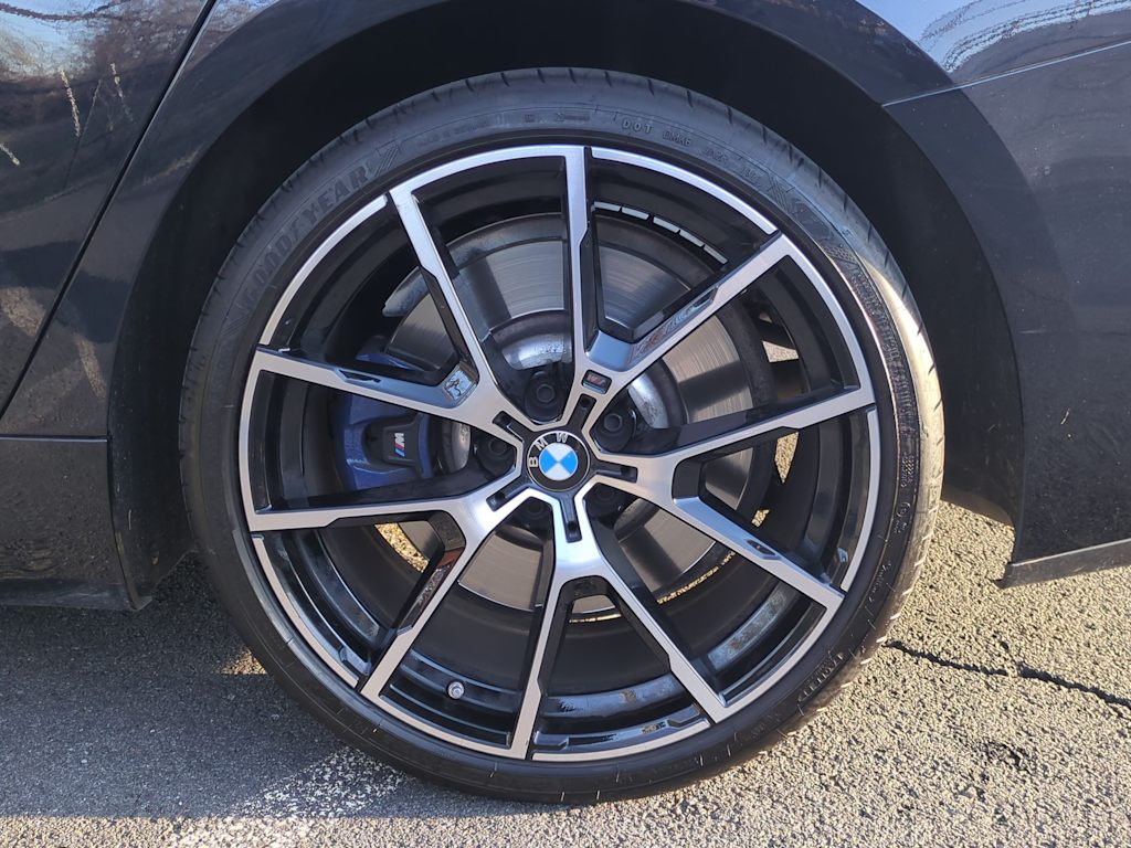 2022 BMW 8 Series 840i 5